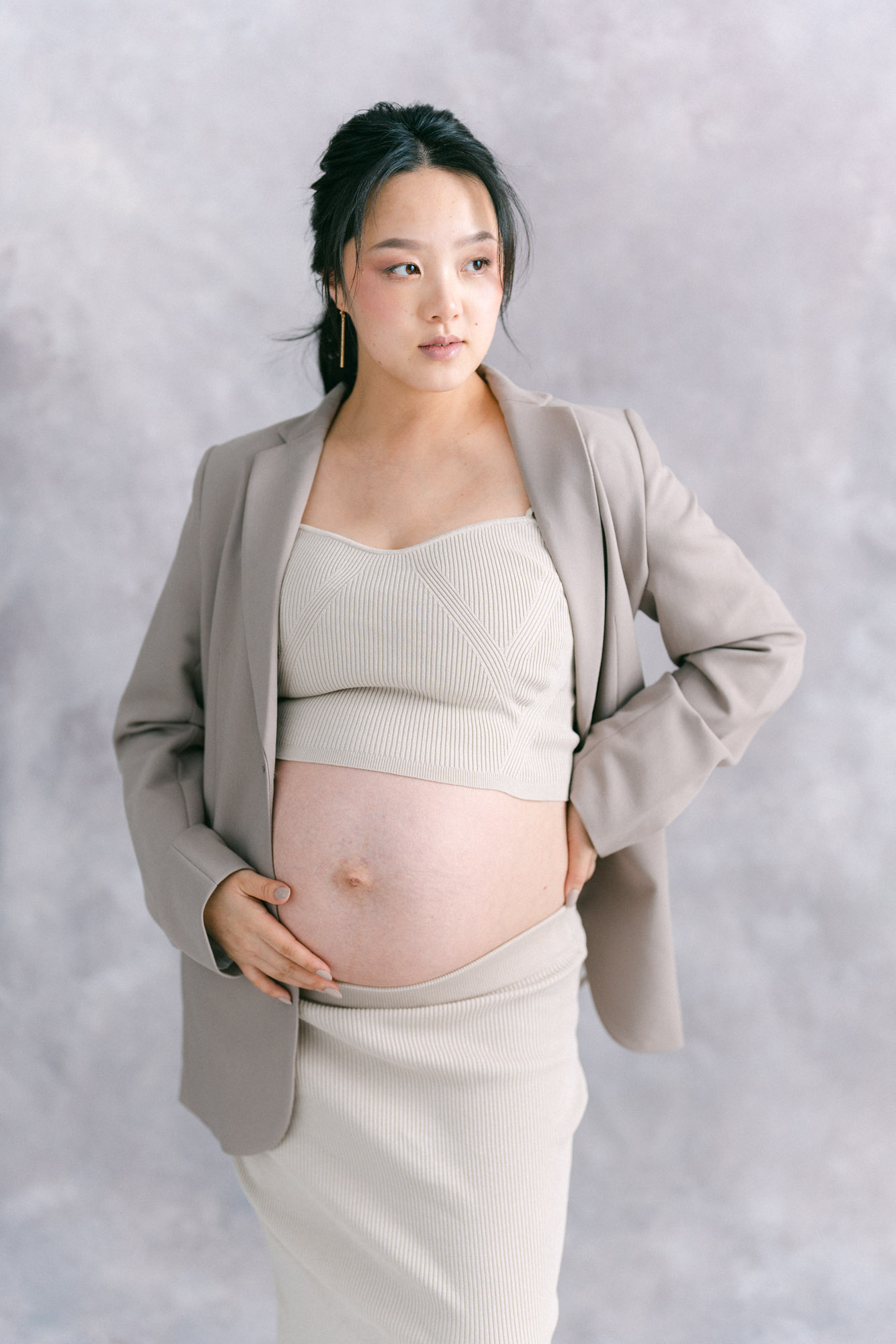 fashionable Maternity photoshoot